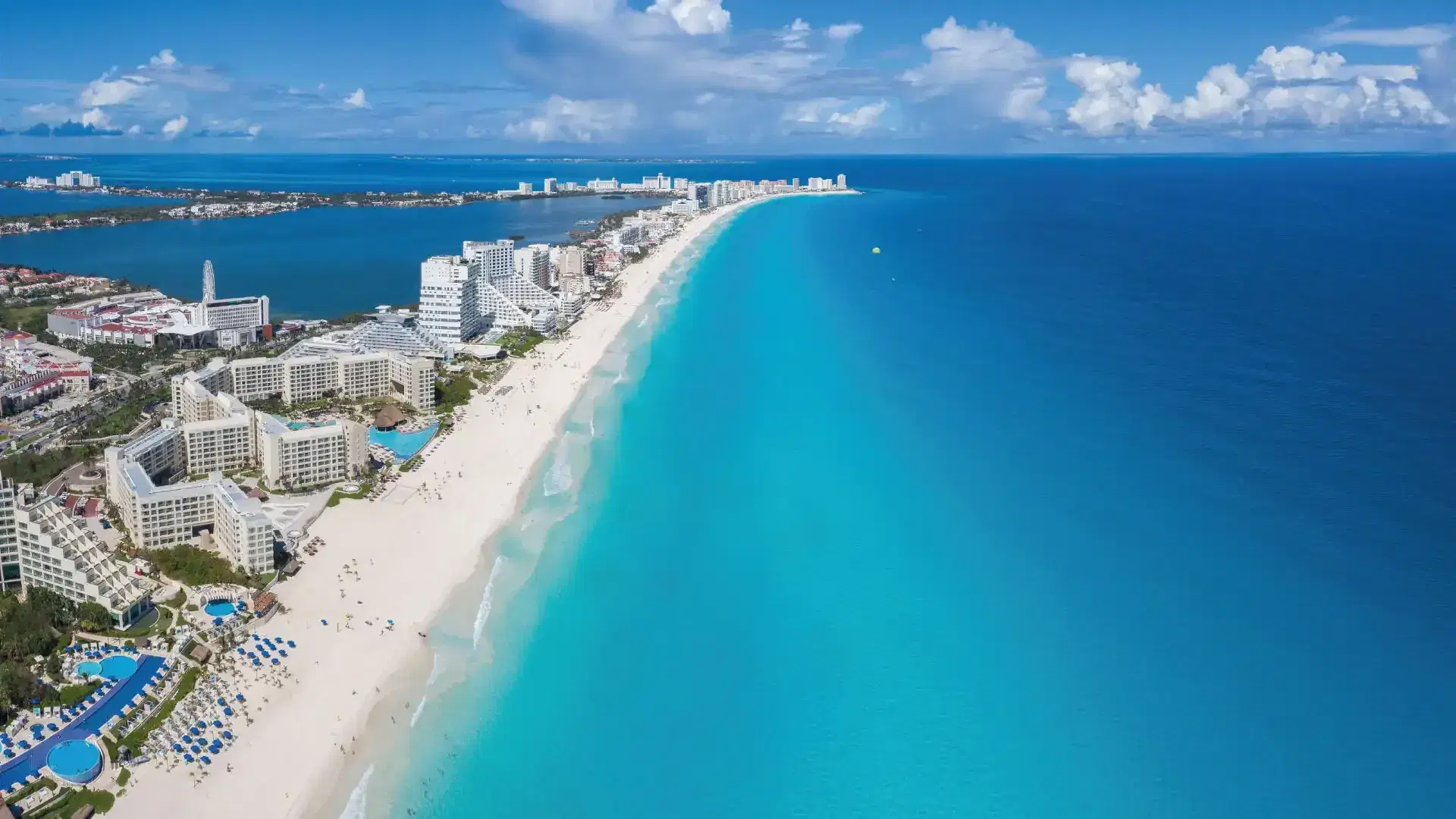 Hair Transplant in Cancun for US Patients: Travel Planning Guide