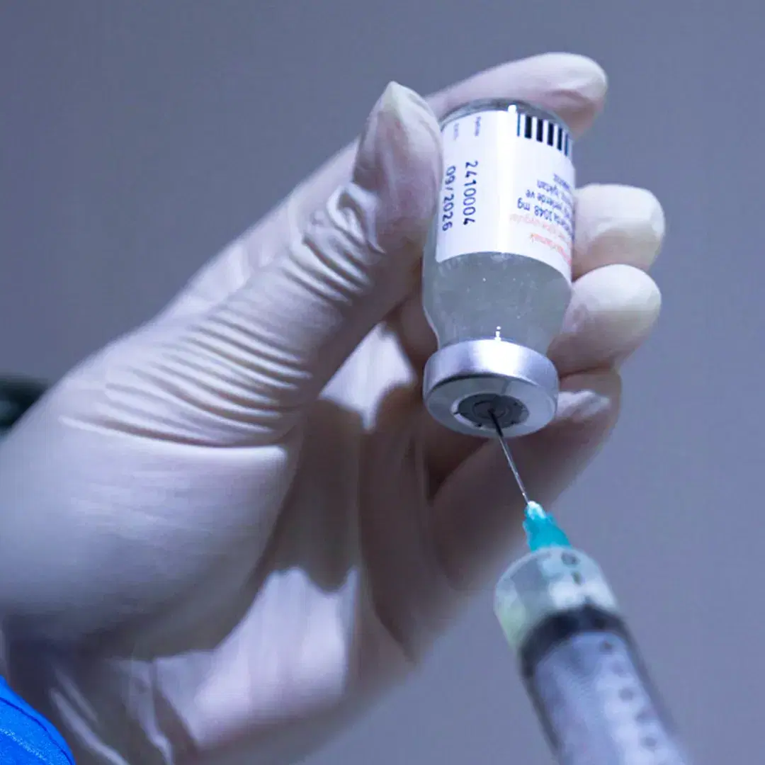 <h3><span style="color: rgb(247, 248, 248);">Preparation and Local Anesthesia</span></h3>